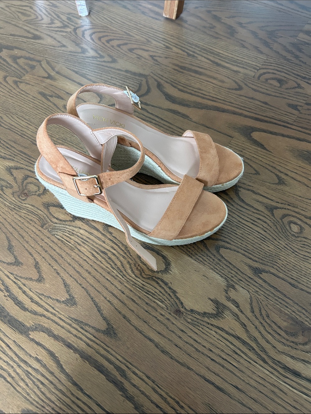 Vicki Vicki tan Suede Espadrille Wedge Sandals